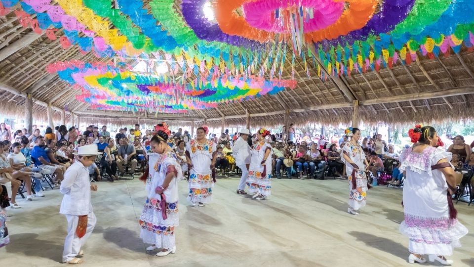 Las expresiones artísticas son uno de los atractivos de esta feria.