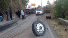 Volcadura de autobús con peregrinos en Malinalco deja 14 muertos