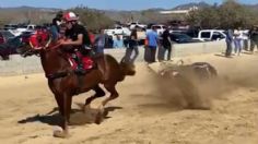 VIDEO: caballos desbocados aplastan y matan a 2 personas durante carrera clandestina en Sinaloa