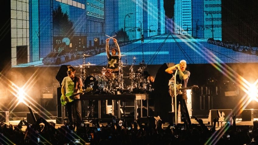 Blink 182 ofrece una noche de punk en el Palacio de los Deportes