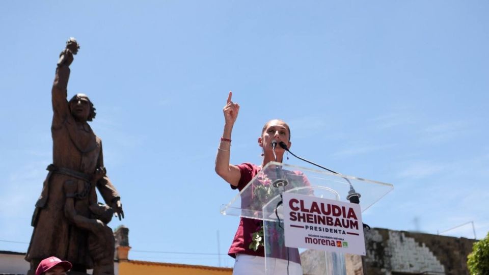 Claudia Sheinbaum durante una visita a Jalisco