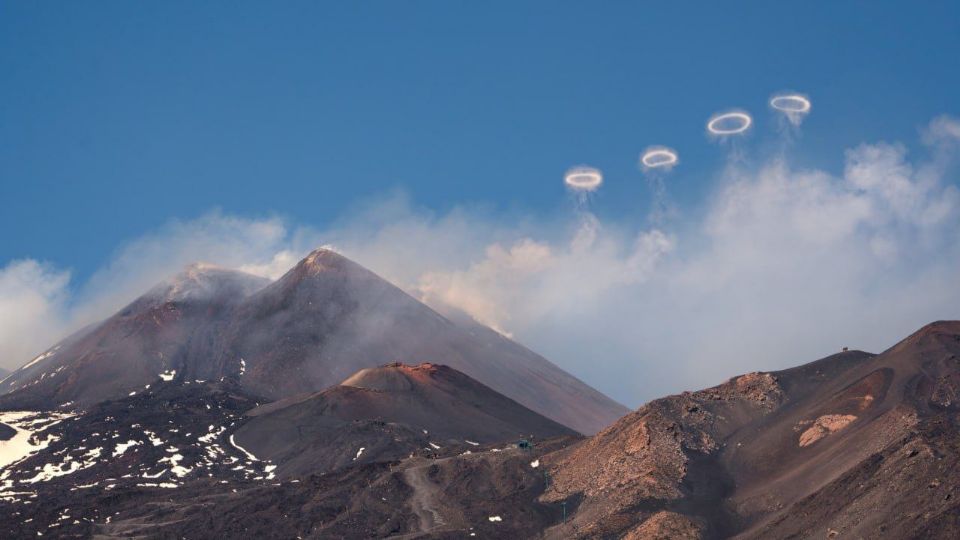 El Volcán Etna tiene preocupados a los italianos