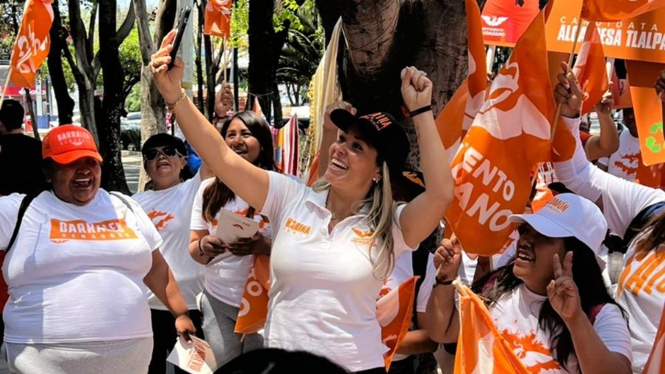 Marina Marti, orgullosa de sus raíces coapenses, busca incansablemente la unión ciudadana a través del contacto directo con la gente, su gente de Tlalpan