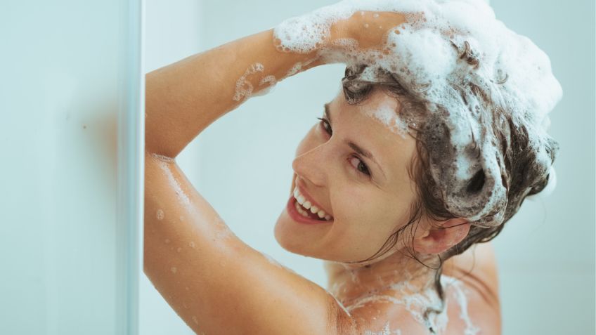 Di adiós a las canas: cuál es el secreto de estilistas para eliminarlas del cabello usando shampoo