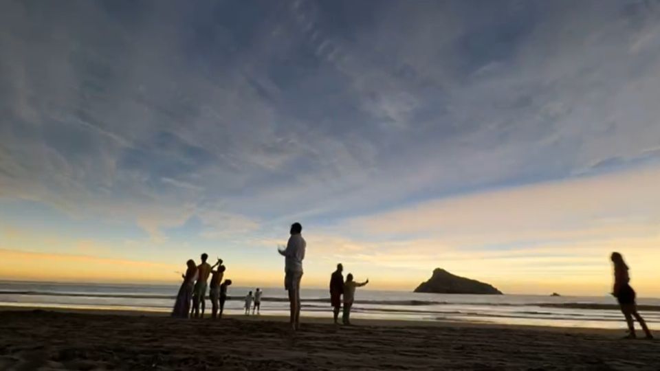 Así el Eclipse Solar oscureció Mazatlán