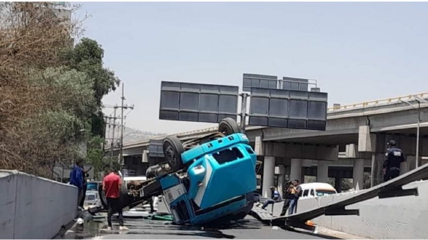 Vuelca pipa de agua y desquicia la autopista México-Puebla: alternativas viales