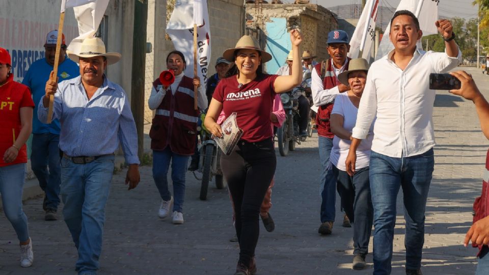 Claudia Rivera Vivanco, en campaña.