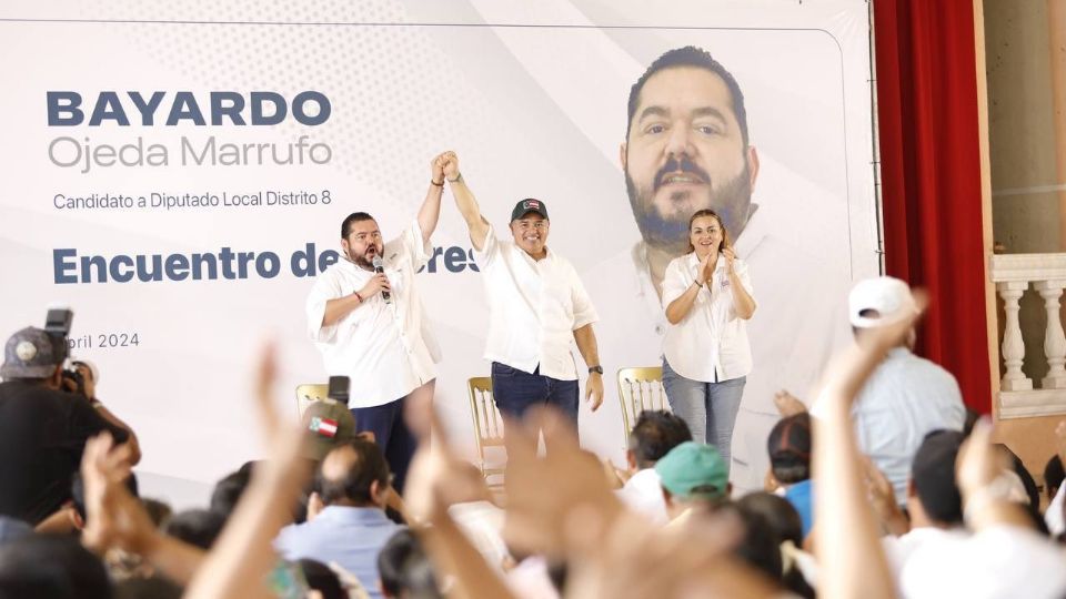 Bayardo Ojeda, Renán Barrera y Cecilia Patrón.