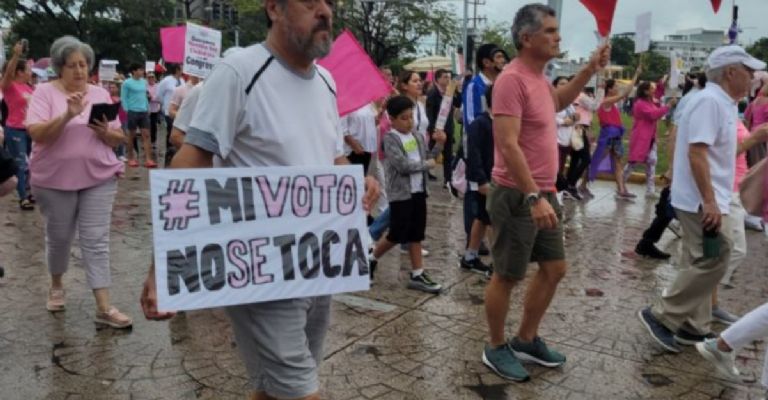 Las manifestaciones pacíficas son un reflejo de la democracia