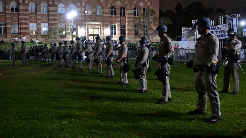 FOTOS: se producen violentos enfrentamientos en la Universidad de California en Los Ángeles