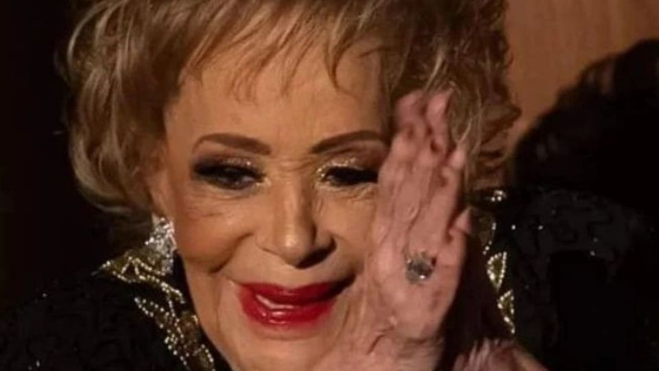 Fans piden respeto para Silvia Pinal, ya no quieren que la expongan