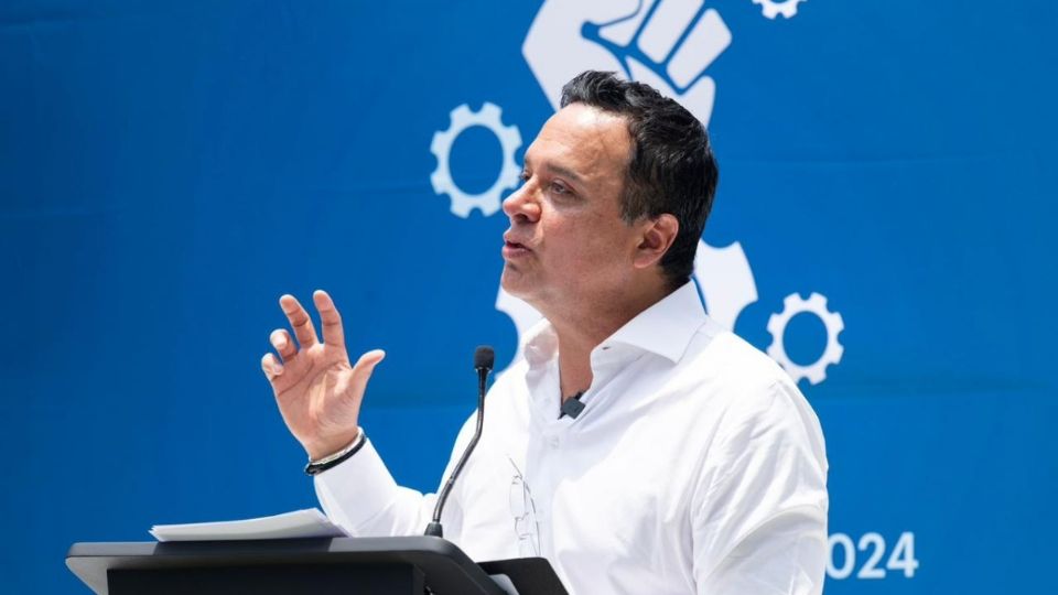 Víctor Velázquez, presidente del Consejo de Administración de La Cruz Azul, compartió la visión del futuro de la cooperativa.