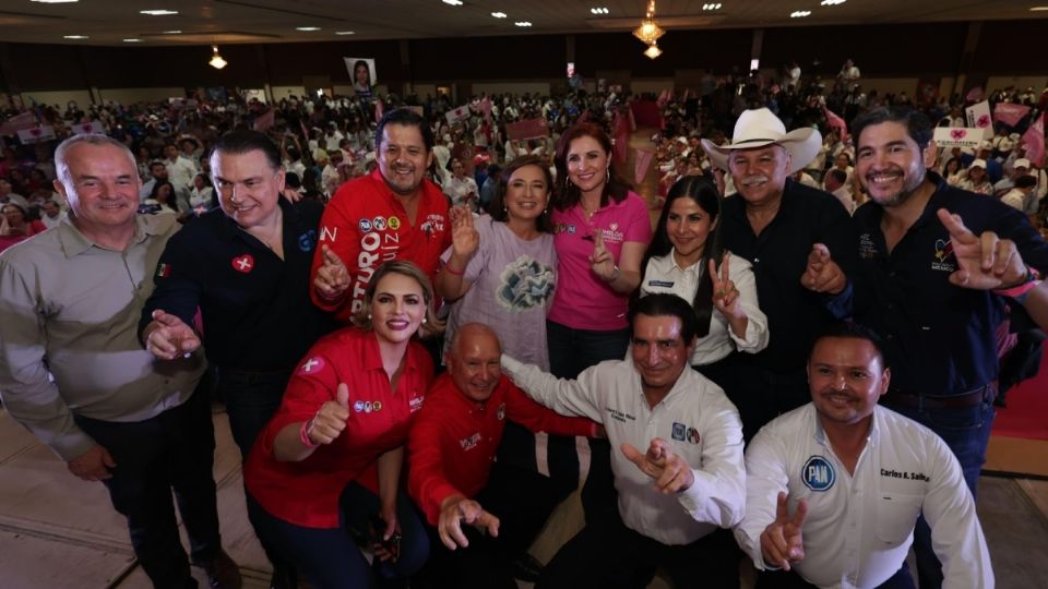 Gálvez se comprometió a ayudar a las madres buscadoras