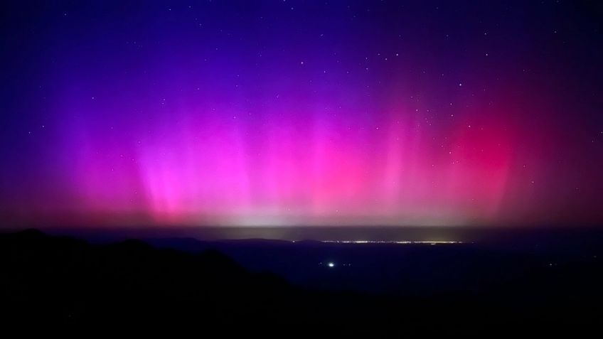 FOTOS: aurora boreal pinta de rosa el cielo de Baja California