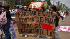 Alumnos de CCH Naucalpan marchan por muerte de estudiante tras enfrentamiento porril