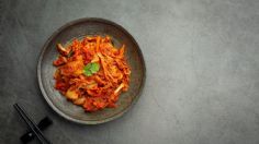 Por qué debes comer kimchi, el superalimento coreano que retrasa el envejecimiento, según la OMS