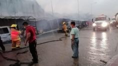 IMÁGENES FUERTES: mueren dos personas por incendio en mercado de Tacotalpa