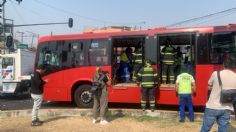 Tráiler choca contra unidad de Metrobús de Línea 5