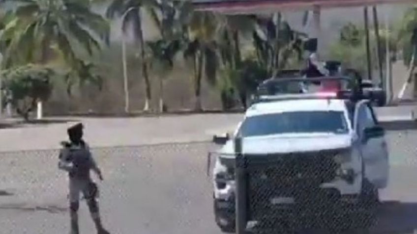 Fallecen dos hombres en enfrentamiento entre policías y civiles armados en Colima