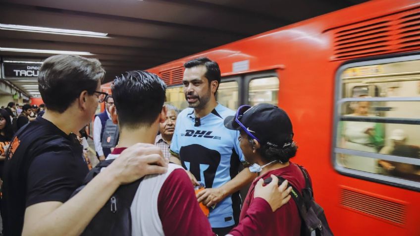 Máynez se une a Chertorivski en recorrido por el Metro; ve absurda propuesta del PAN para tarifas diferenciadas