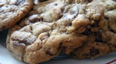 Quería pasar a la escuela sin credencial y le descubren galletas con mariguana