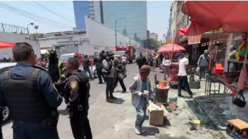 Flamazo en puesto de carnitas provoca movilización de bomberos en Centro Histórico