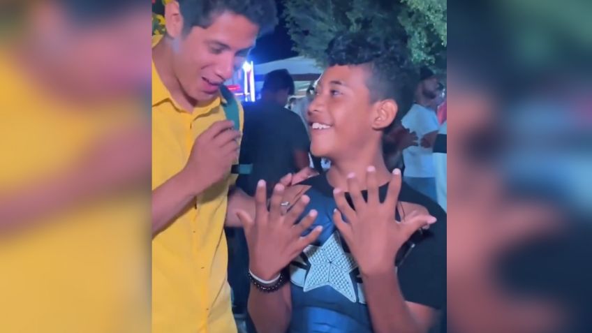 Niño en Veracruz sorprende con su "mejor talento" al mostrar sus seis dedos en cada mano: VIDEO