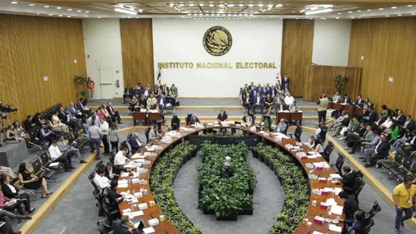 Consejeros defienden labor del INE en elecciones; rechazan fraude