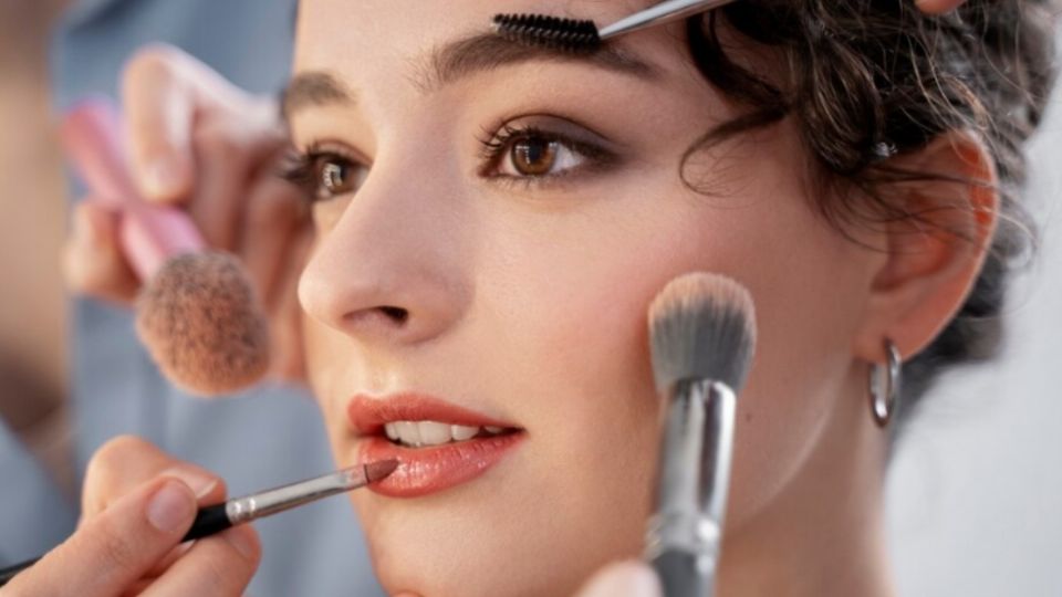 ¿Cómo lograra que el maquillaje dure por más tiempo en temporada de calor?