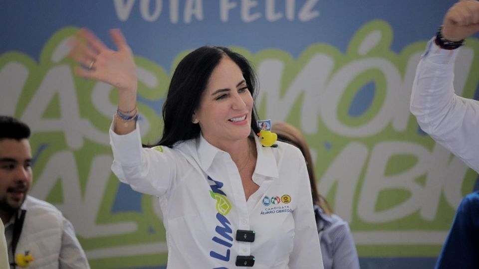 La candidata de la alianza PAN, PRI, PRD pidió a los jóvenes de la ciudad promover el voto a favor de Santiago Taboada y Xóchitl Gálvez