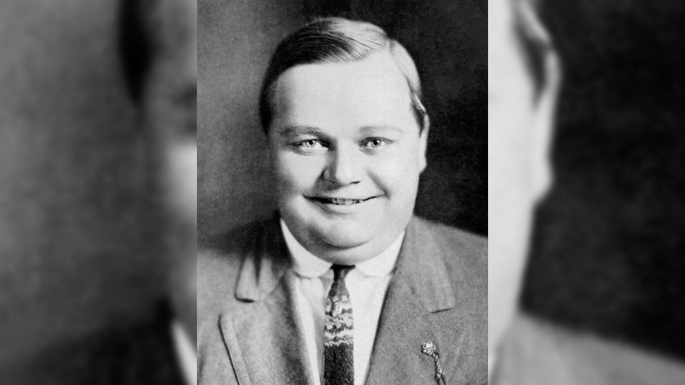 Roscoe 'Fatty' Arbuckle fue una de las primeras estrellas que lo perdió todo tras un escándalo sexual.