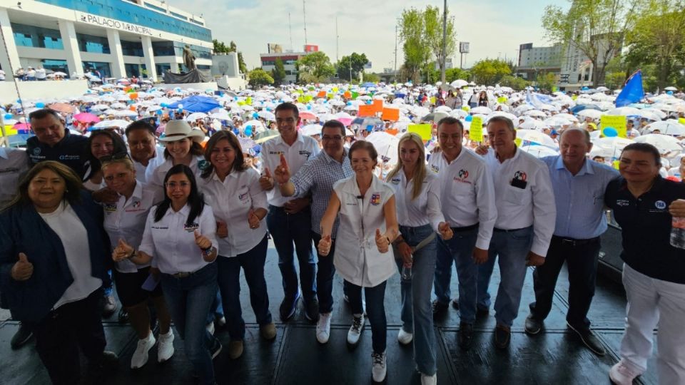 La aspirante a la alcaldía de Naucalpan Angélica Moya Marín recordó que en diciembre del 2021, “los suteymistas vivieron su peor Navidad por la irresponsabilidad del gobierno de Morena'