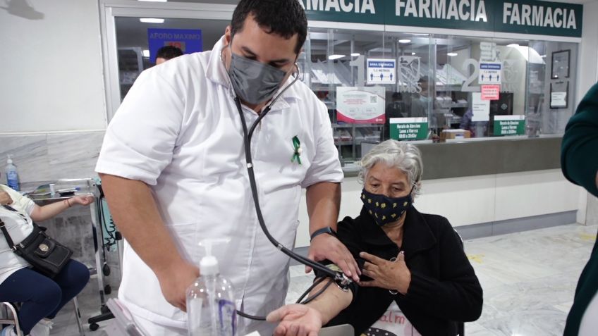 IMSS fortalece atención preventiva con la contratación   de mil 540 especialistas en Medicina Familiar