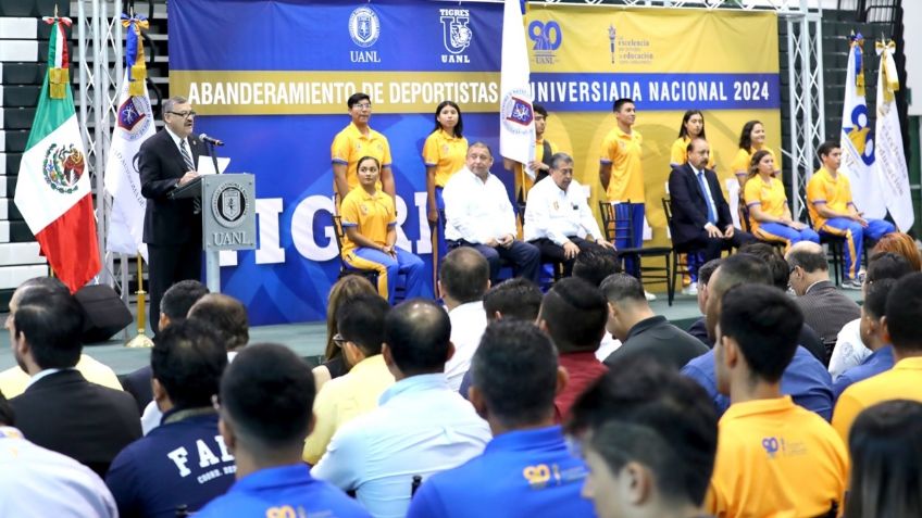 Abandera Rector a deportistas Tigres rumbo a Universiada Nacional