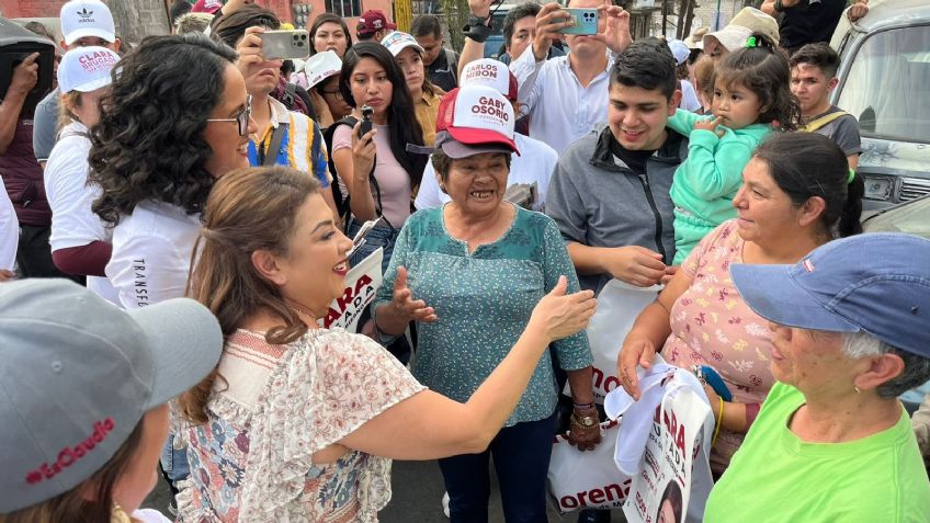 Clara Brugada realiza recorrido casa por casa en la alcaldía Tlalpan