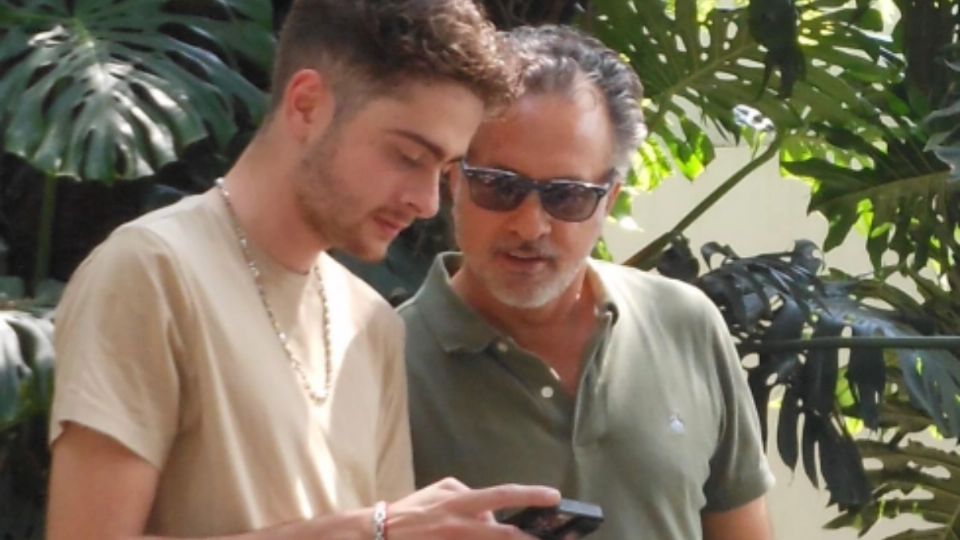 Padre e hijo compartieron una tarde familiar