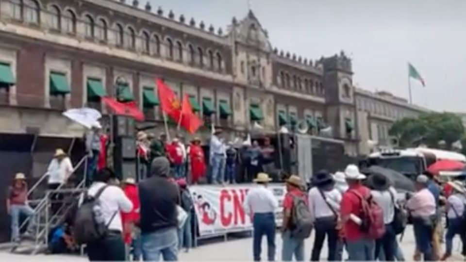 Los profesores tiene programado un mitin en el Zócalo a las 14.00 horas.