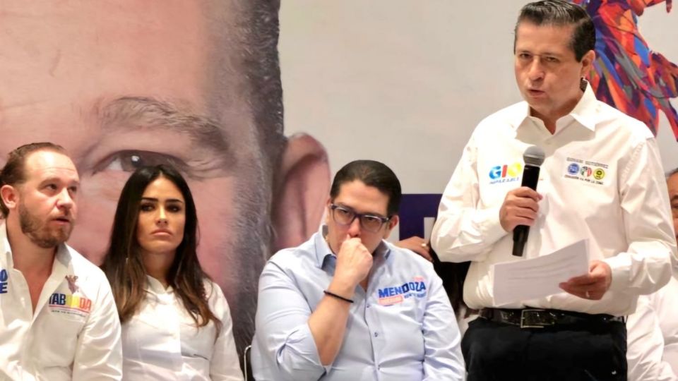 Giovani Gutiérrez, además de la conferencia de prensa, este lunes recorrió el pueblo de Los Reyes, así como la colonia Espartaco.