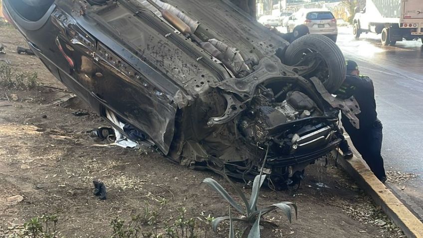 Volcadura en Churubusco ocasiona tránsito vehicular al cruce con Miramontes