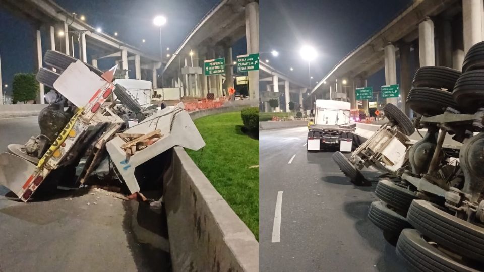 Tráiler volcado bajo el distribuidor vial