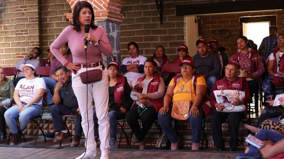 Desde Temascalapa, la candidata llamó a los mexiquenses a redoblar los esfuerzos y a dar el último estirón en los escasos ocho días que faltan de campaña.