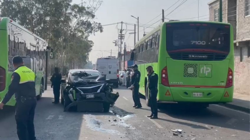 VIDEO: conductor muere prensado tras chocar contra una unidad de RTP