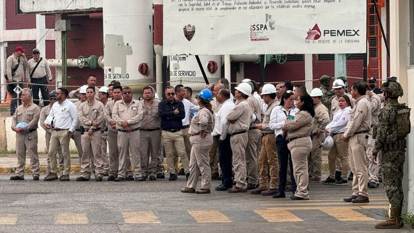 Trabajadores de Pemex evitan ingreso de agente de la Semar a instalaciones del CERENAV