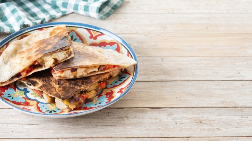 ¿Cuáles son las consecuencias de comer en la calle durante la temporada de calor?