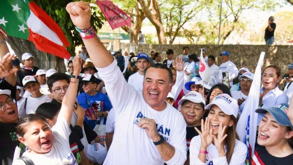 El candidato del PAN también hizo énfasis en la importancia de preservar la cultura y tradiciones de Yucatán