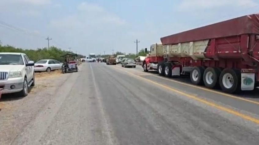 Agricultores cierran la carretera Victoria-Matamoros, demandan mejor precio al sorgo