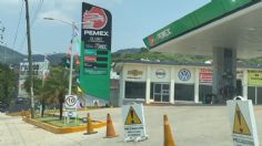 Escasez de gasolina en Chiapas por bloqueos de maestros en estación PEMEX