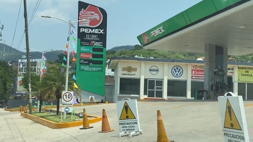 Escasez de gasolina en Chiapas por bloqueos de maestros en estación PEMEX