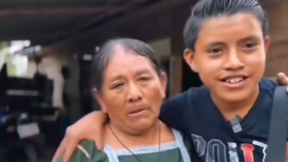 Así se vivió el momento en el que el joven influencer regresaba con su familia.