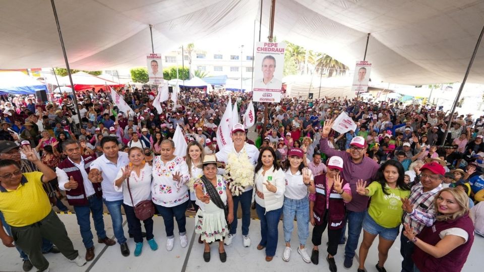 El candidato destacó que las principales carencias en toda la capital son en materia de pavimentación, seguridad, iluminación, áreas verdes y abasto de agua potable.